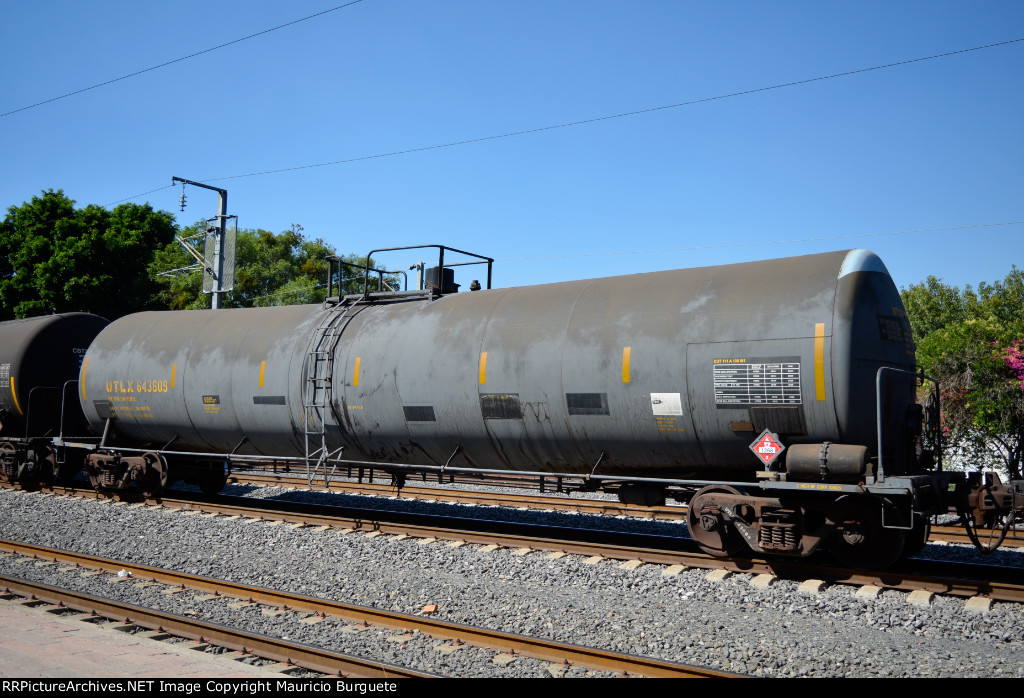 UTLX Tank Car